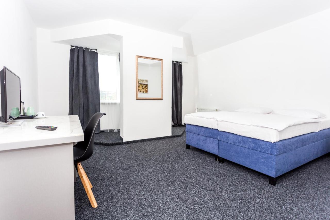 Hotel Joker Obrnice Dış mekan fotoğraf