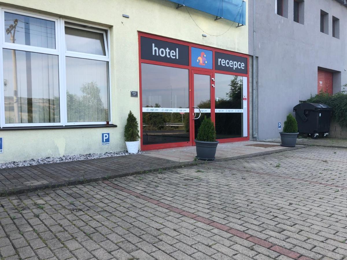 Hotel Joker Obrnice Dış mekan fotoğraf