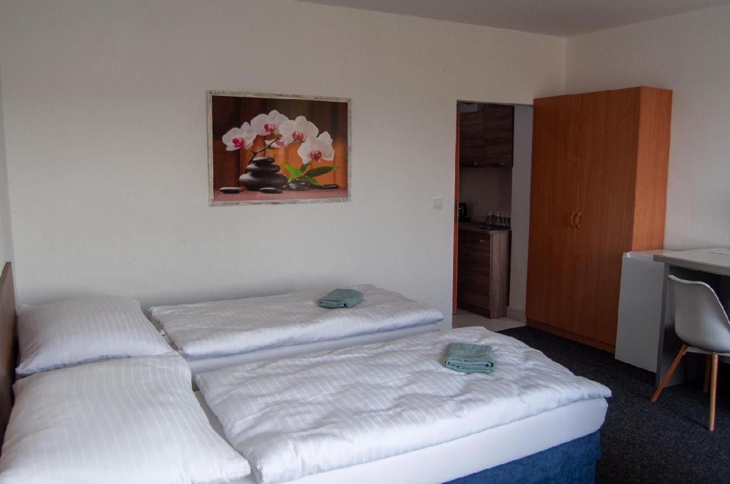 Hotel Joker Obrnice Dış mekan fotoğraf